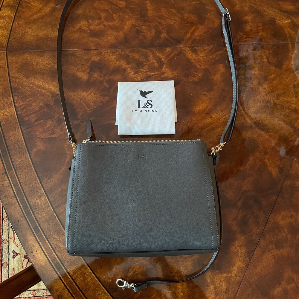Lo & Sons The Pearl Crossbody Purse Never Used!